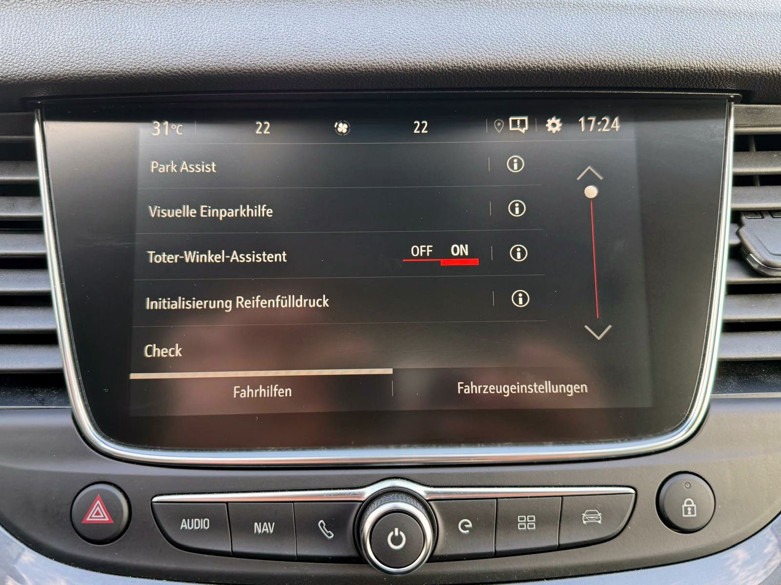 Fahrzeugabbildung Opel Grandland (X) Plug-In Ultimate LED AHK 360° SHZ