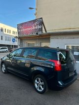 Peugeot 5008 Premium - Peugeot 5008: Premium