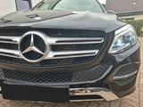 Mercedes-Benz GLE 250 d 4MATIC -AHK-NAVI-S.DACH-19" ALU - Mercedes-Benz GLE 250 von privat