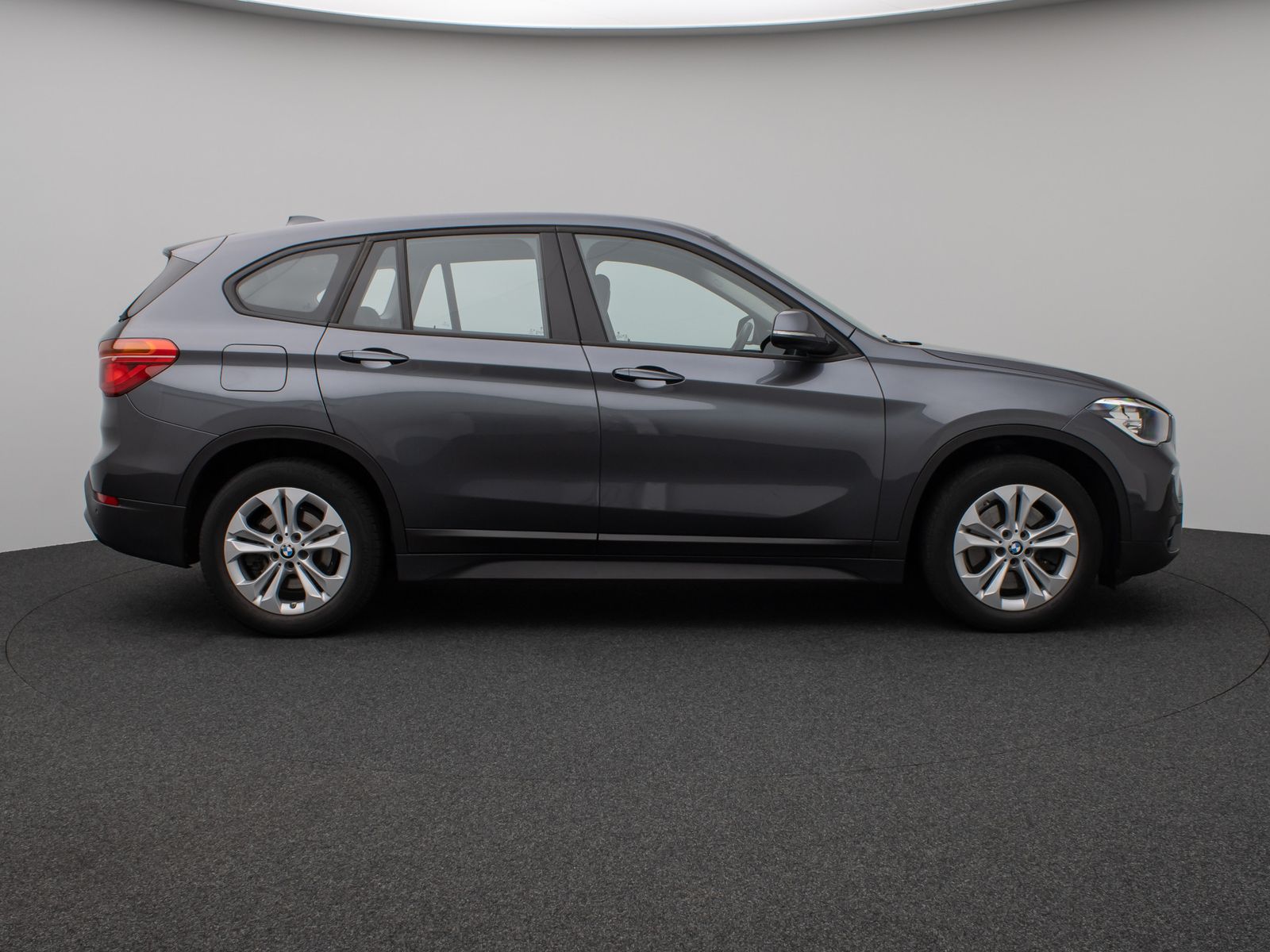 Fahrzeugabbildung BMW X1 xD25e PDC DAB Navi Lordos Geschwindigkeitsreg