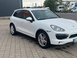 Audi Porsche Cayenne 3.0 TDi - Audi A6 mit Diesel-Antrieb: Geländewagen