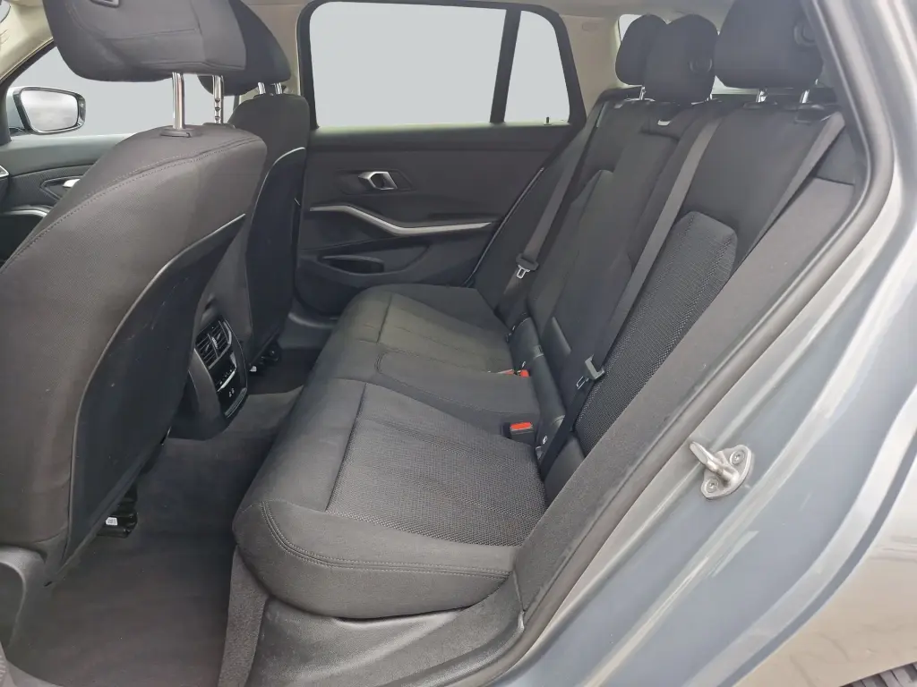BMW 318 i Touring Aut. *NAVI*SHZ*, миниатюра 11