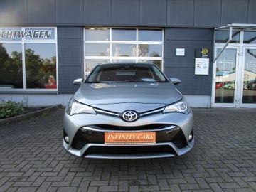 Toyota Avensis - 2