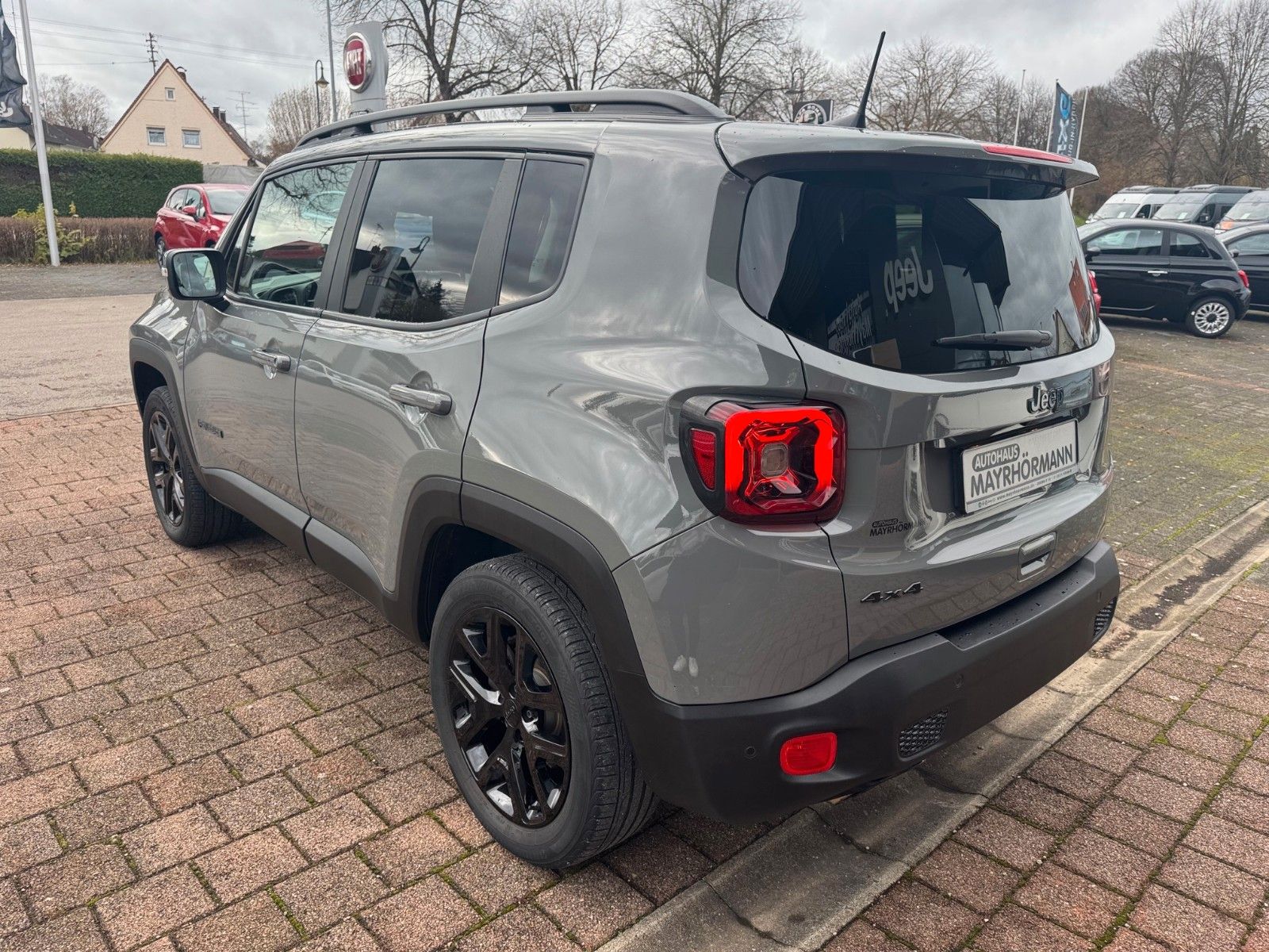 Fahrzeugabbildung Jeep Renegade Limited 2,0L  4x4  KAMERA LED SITZHEIZ.