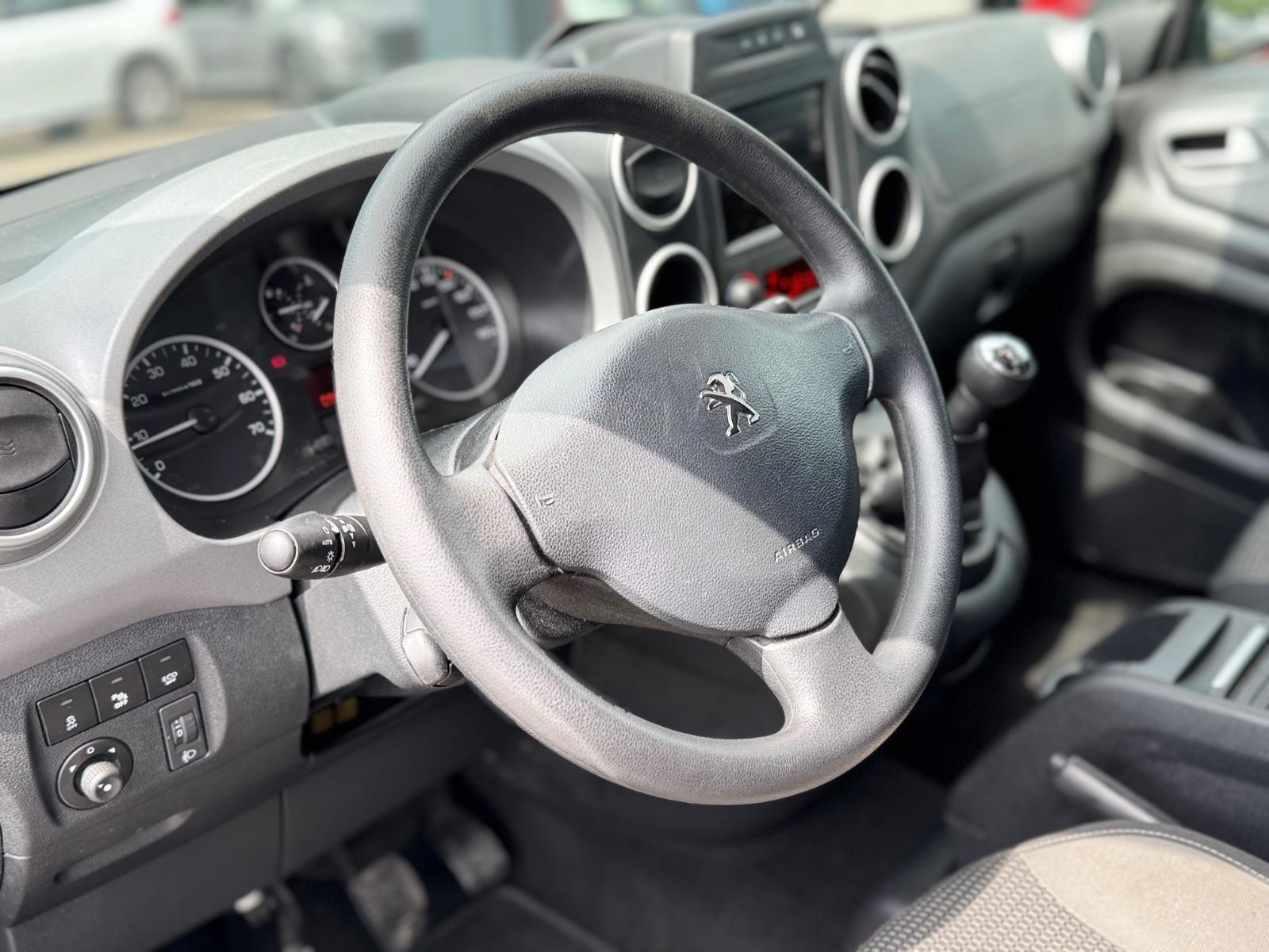 Peugeot PARTNER TEEPEE*NAVI*KLIMA*AHK*R-KAMERA*EURO 6*
