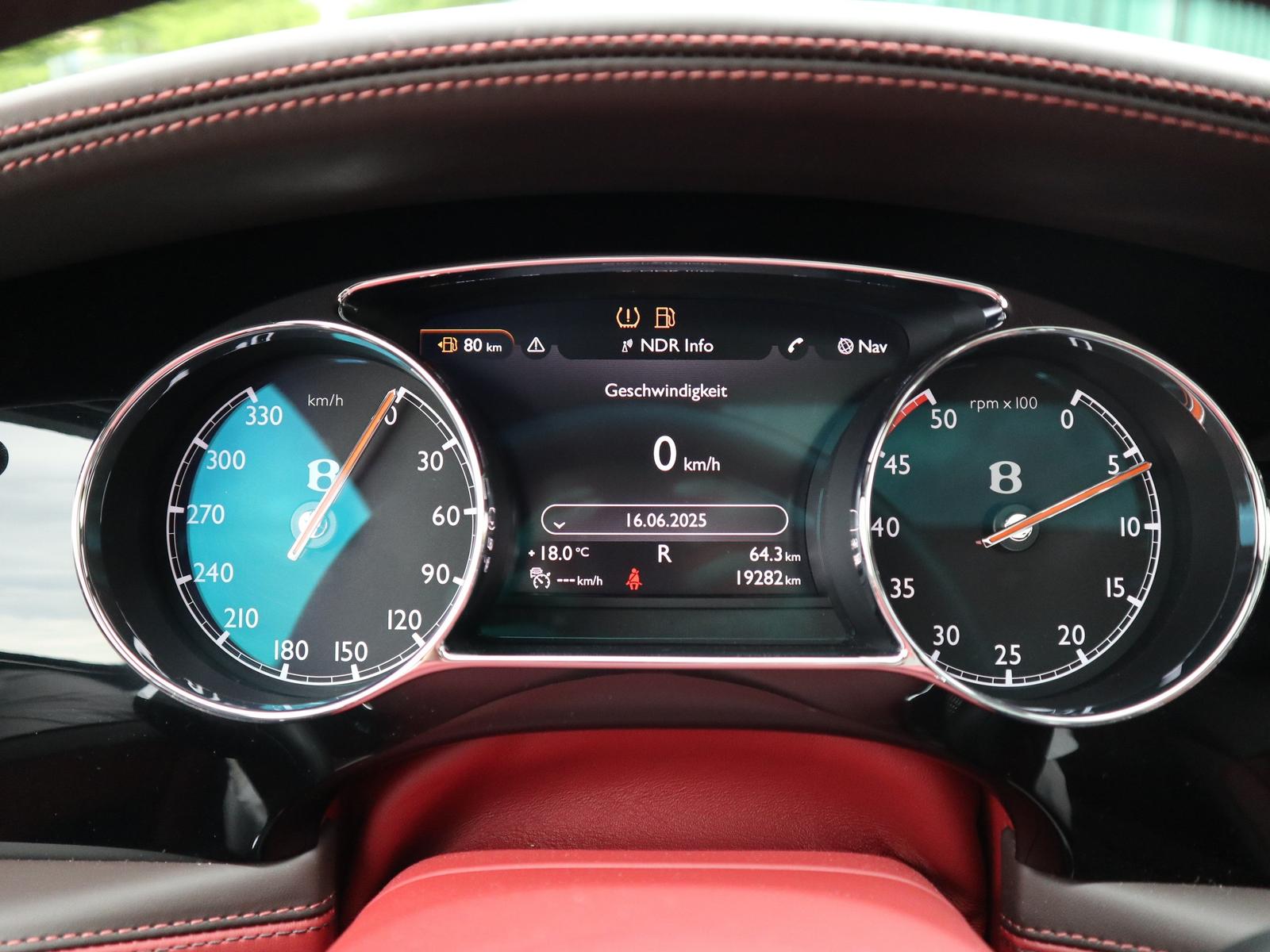 Car Image 29