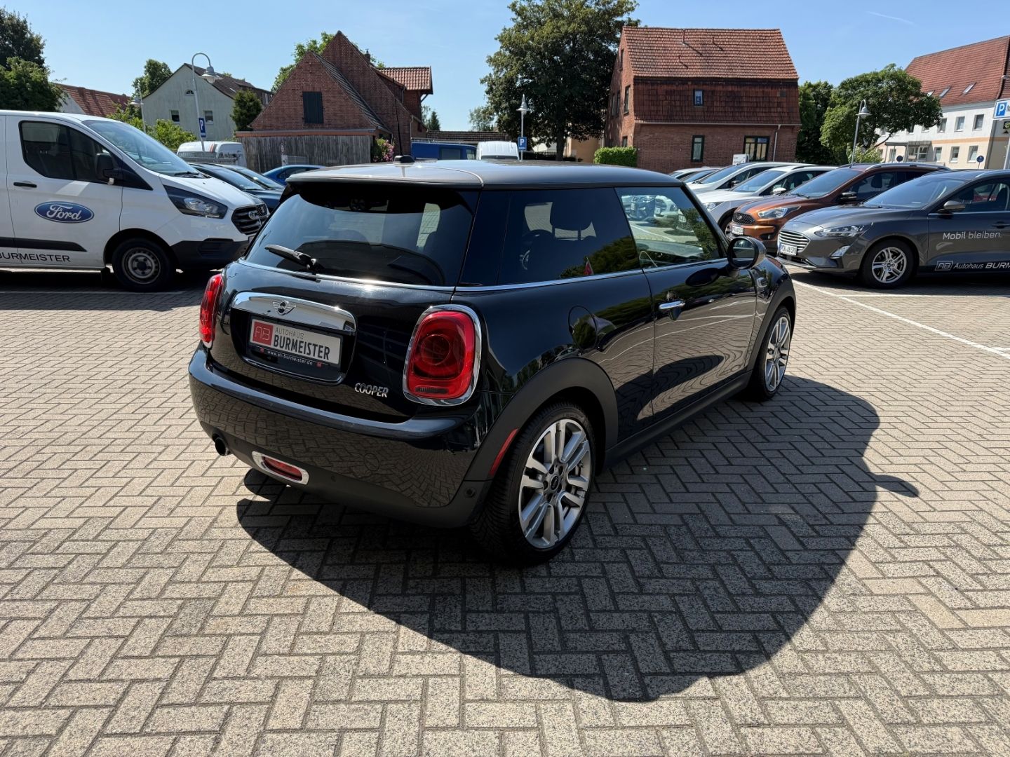 Fahrzeugabbildung MINI Cooper Mini  Seven Chili 1.5 One