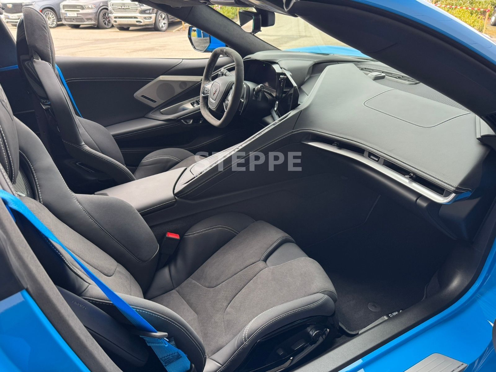 Corvette C8 Stingray Convertible 3LT Europamodell STEPPE