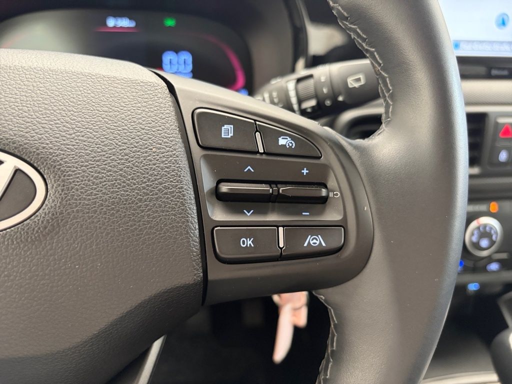 Fahrzeugabbildung Hyundai i10 1.0 Select Facelift Fernlichtass. Kam. Navi