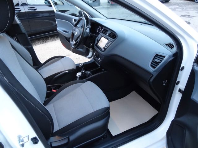 Fahrzeugabbildung Hyundai i20 Sport/OZ-Felgen/Navi/Kamera/SitzH/