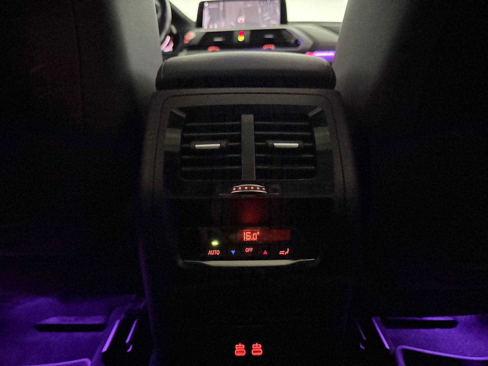 Fahrzeugabbildung BMW X4 M40 d/LED/ACC/HuD/H&K/AHK/PANO/VRTL/19% MwSt