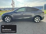 Tesla Model Y Long Range AWD - silberne Tesla Model Y
