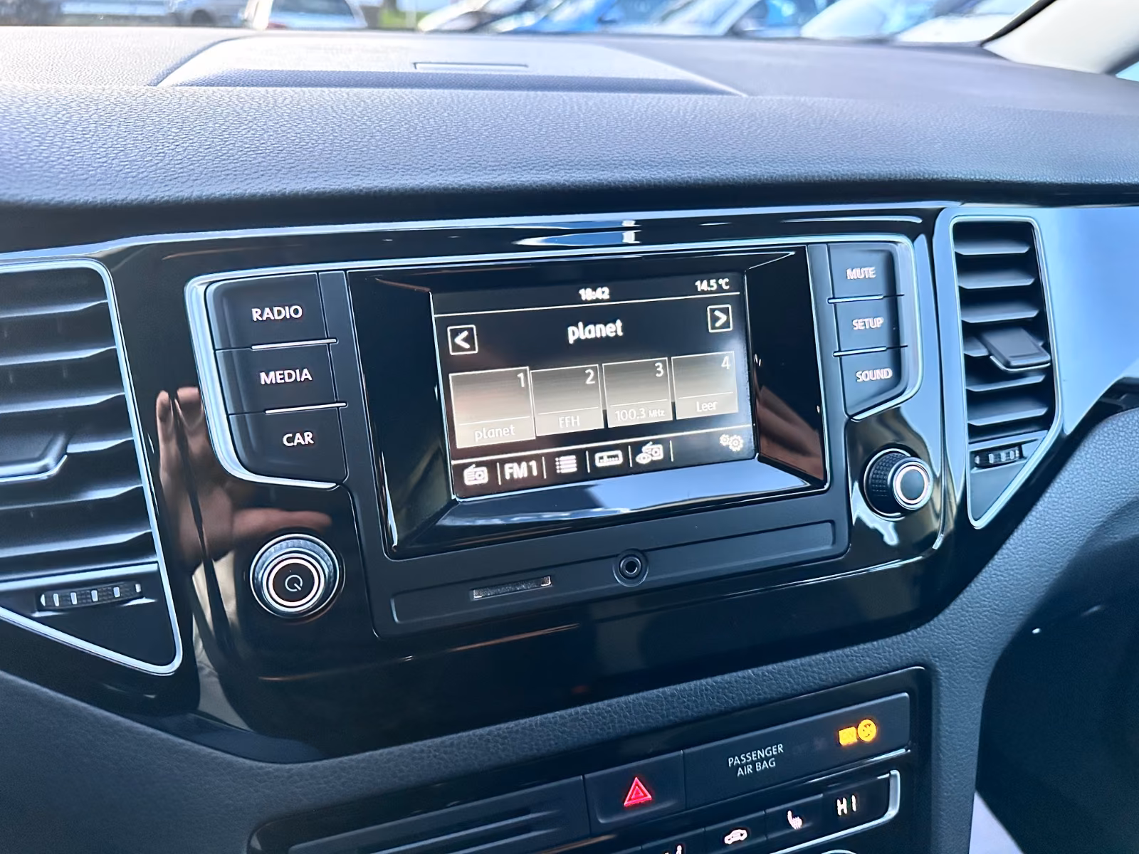 Volkswagen Golf Sportsvan VII 125PS Highline SitzHz AHK PDC