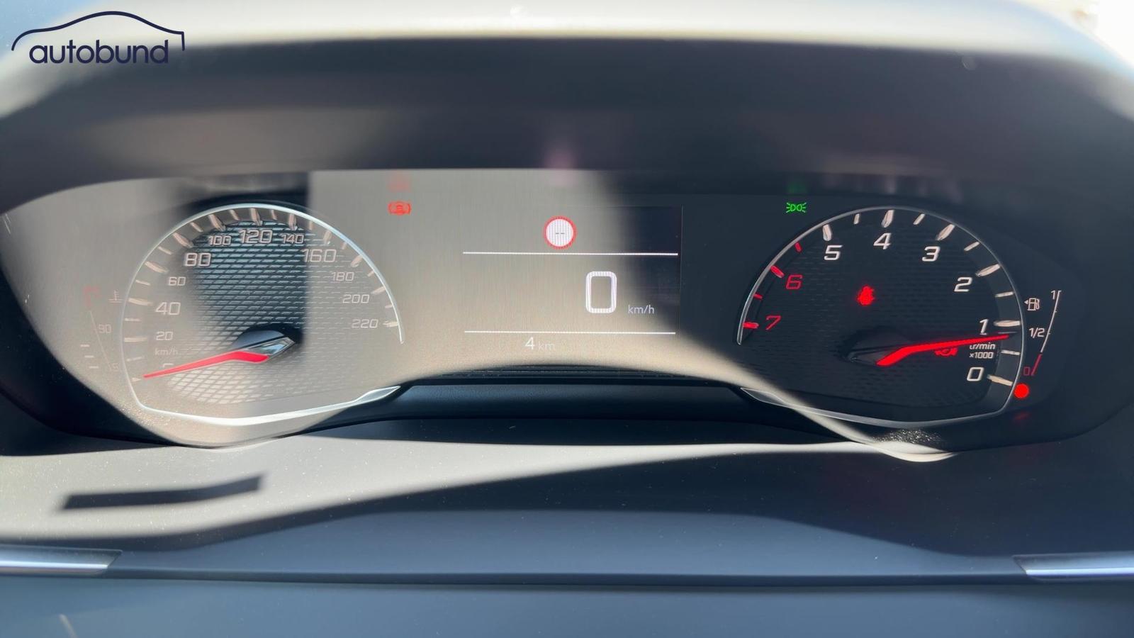Peugeot II 1,2l Turbo Style LED Link NBA PDC SHA Shz