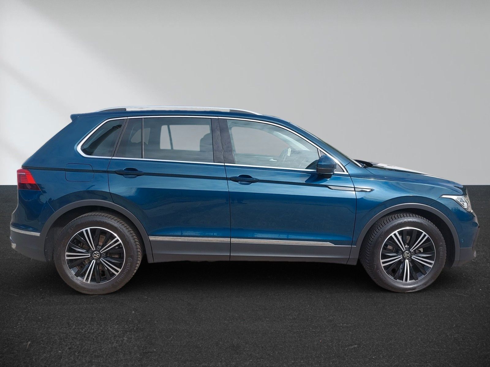 Volkswagen ELEGANCE PANO SHZ LHZ MASSAGE HEAD-UP PDC – Bild 3