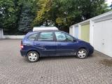 Renault Megane Scenic Automatik - vermutli... - Renault Megane mit Benzin-Antrieb: Van