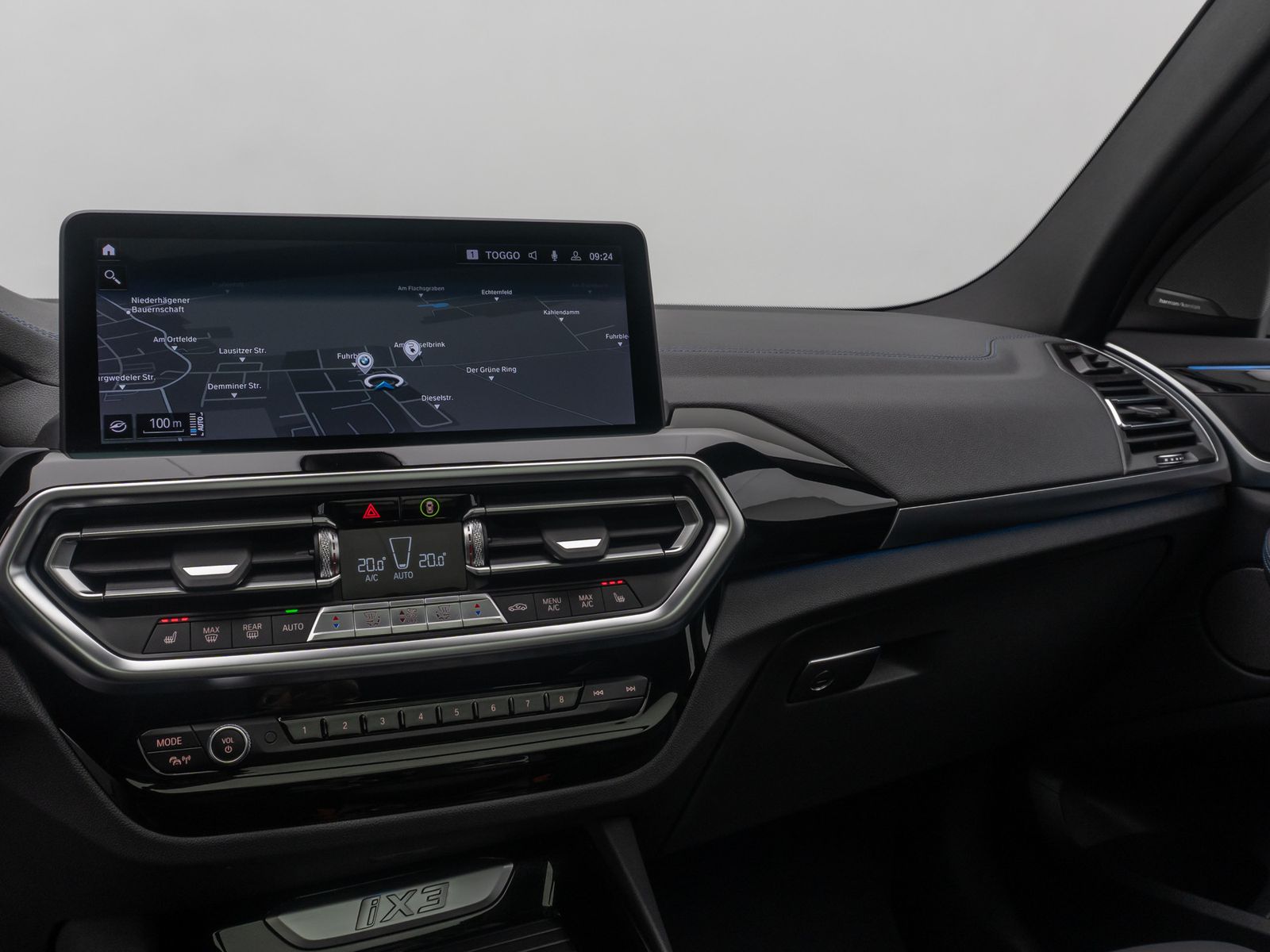Fahrzeugabbildung BMW iX3 IMPRESSIVE DAB HUD Laser ACC 360°Panoram 20"
