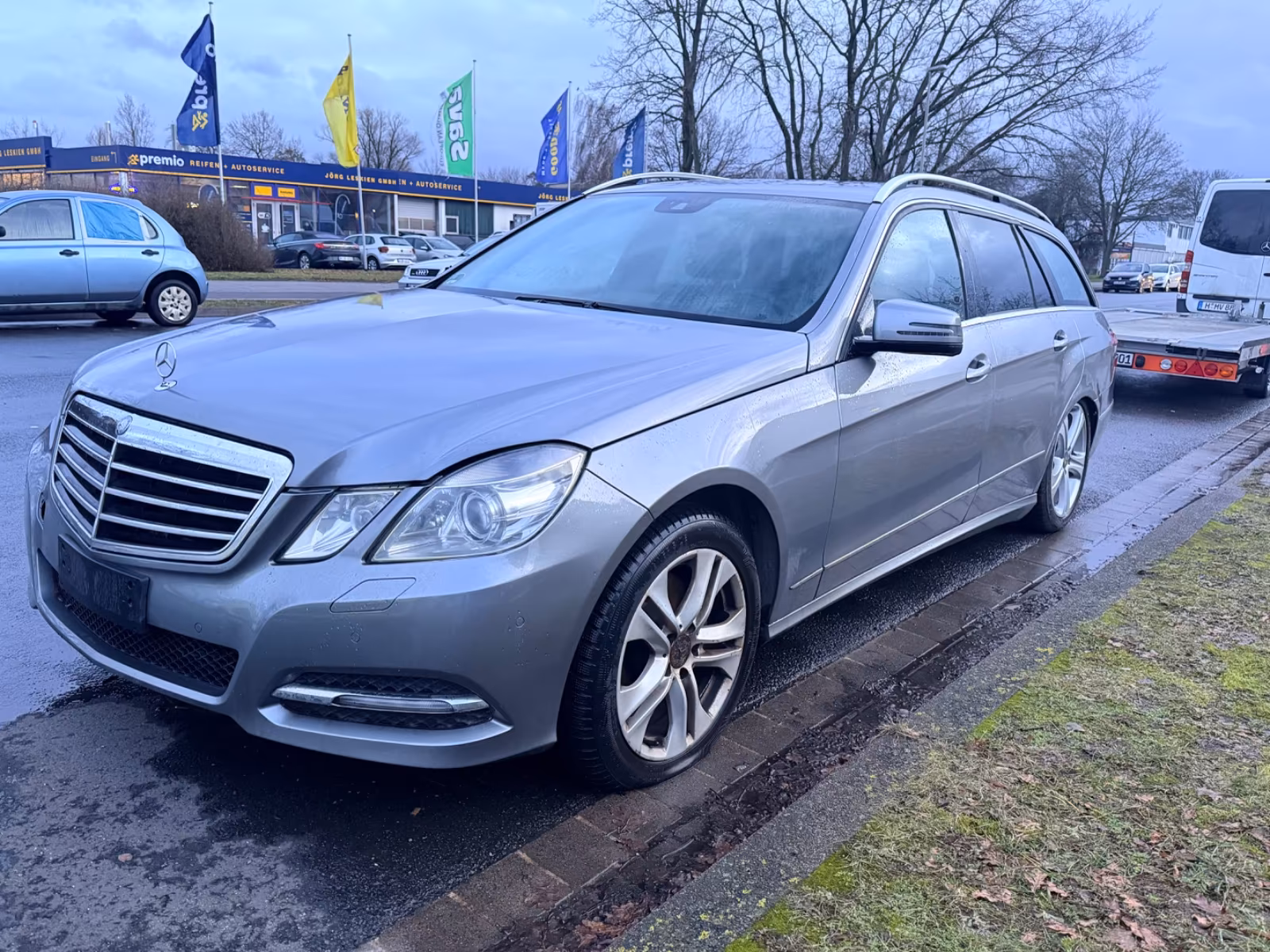 Mercedes-Benz E 250 E T-Modell E 250 CDI 4Matic