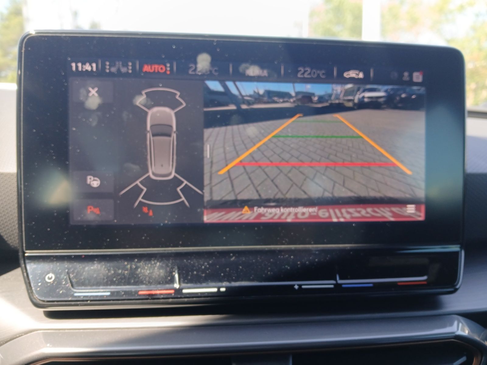 Fahrzeugabbildung CUPRA Leon Sportstourer VZ 4Drive DSG LED Navi ACC RFK