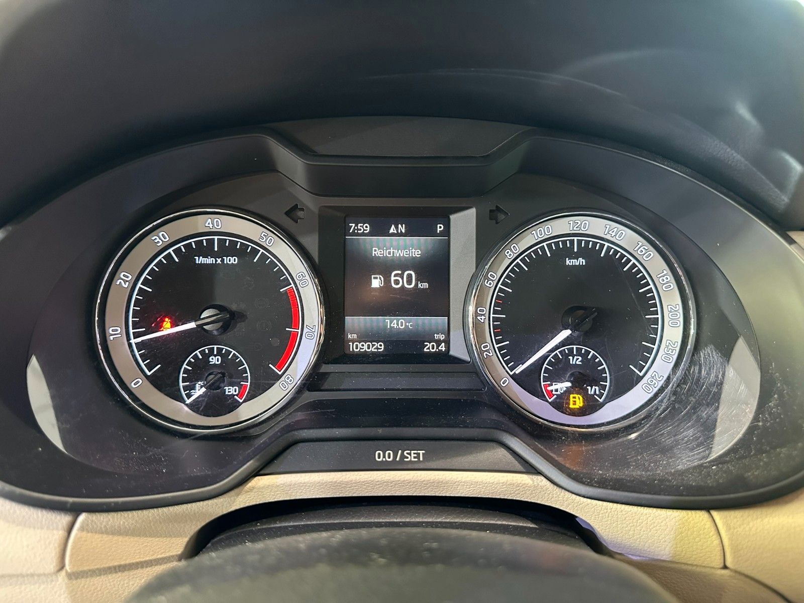 Fahrzeugabbildung SKODA Octavia Combi Style 1.5TSI LED/NAVI/SHZ/AHK