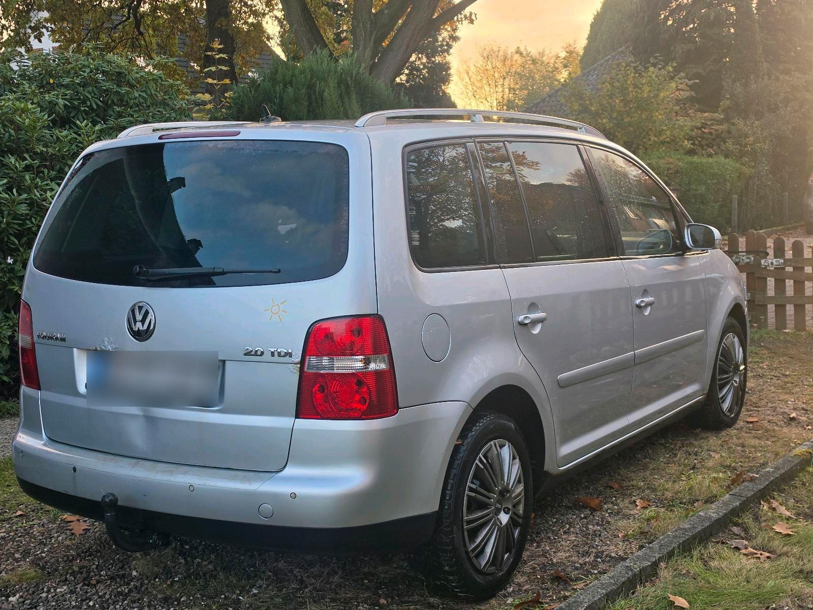 Volkswagen Touran 2004 — engine 140 HP (103kW)