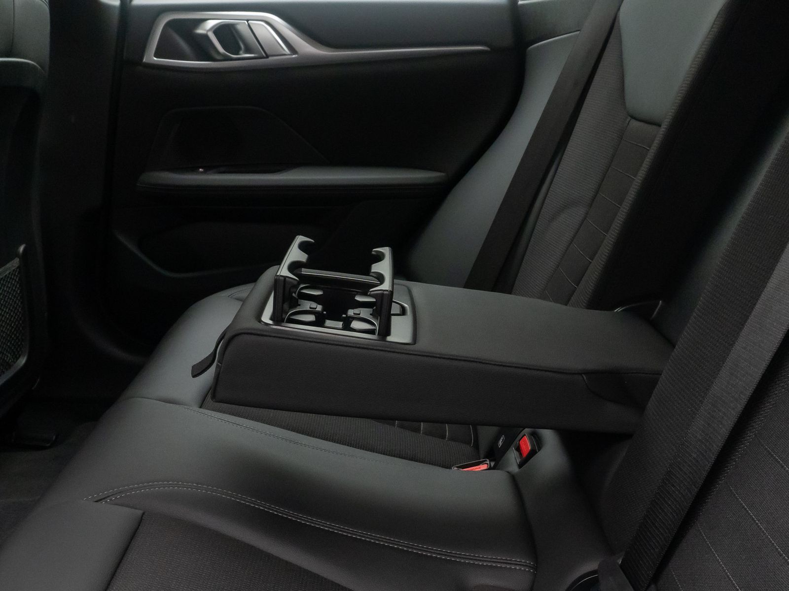 Fahrzeugabbildung BMW i4 eD35 Gran Coupe DAB Kamera Cockpit+ Widscreen