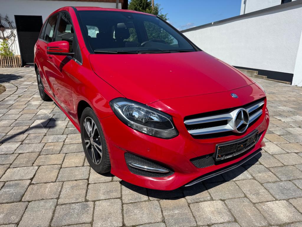 Mercedes-Benz B 200