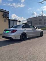 Mercedes-Benz C 300 / Top Zustand / AMG Line / Night Paket - silberne Mercedes-Benz C 300