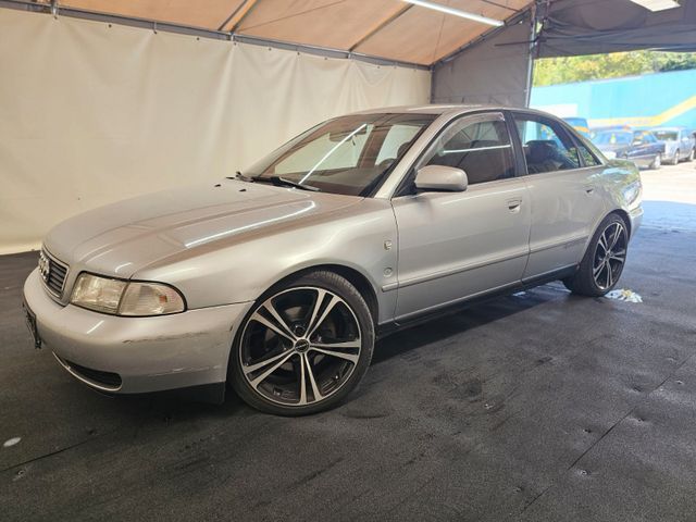 Audi A4 2.8 tiptronic quattro +KLIMA+SITZHZ+SCHECKHFT