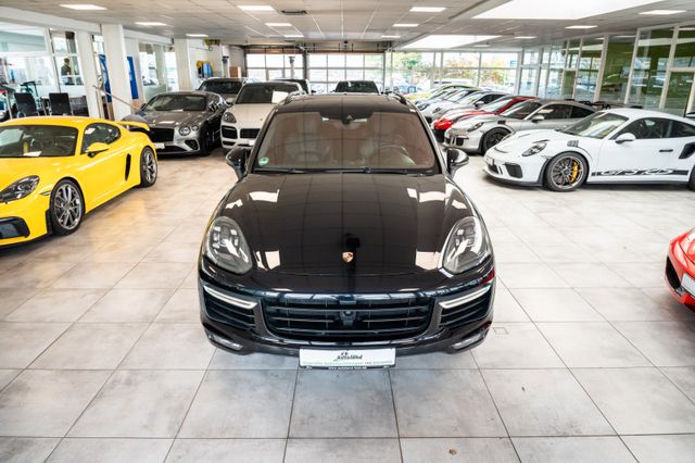 Porsche Cayenne Turbo PDK*PCCB*LED*BURMESTER*TV*Approved