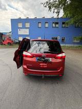 Ford Grand C-Max 2,0TDCi 110kW PowerShift Titaniu... - rote Ford Grand C-Max