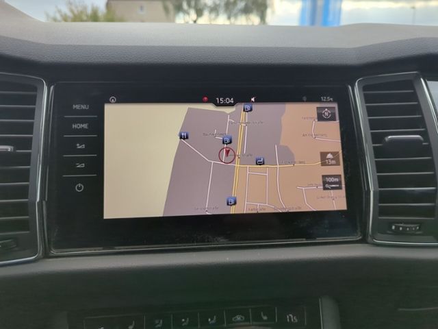 Fahrzeugabbildung SKODA Kodiaq 2.0 TDI DSG 4x4 Style NAV AHK KAMERA ELEK