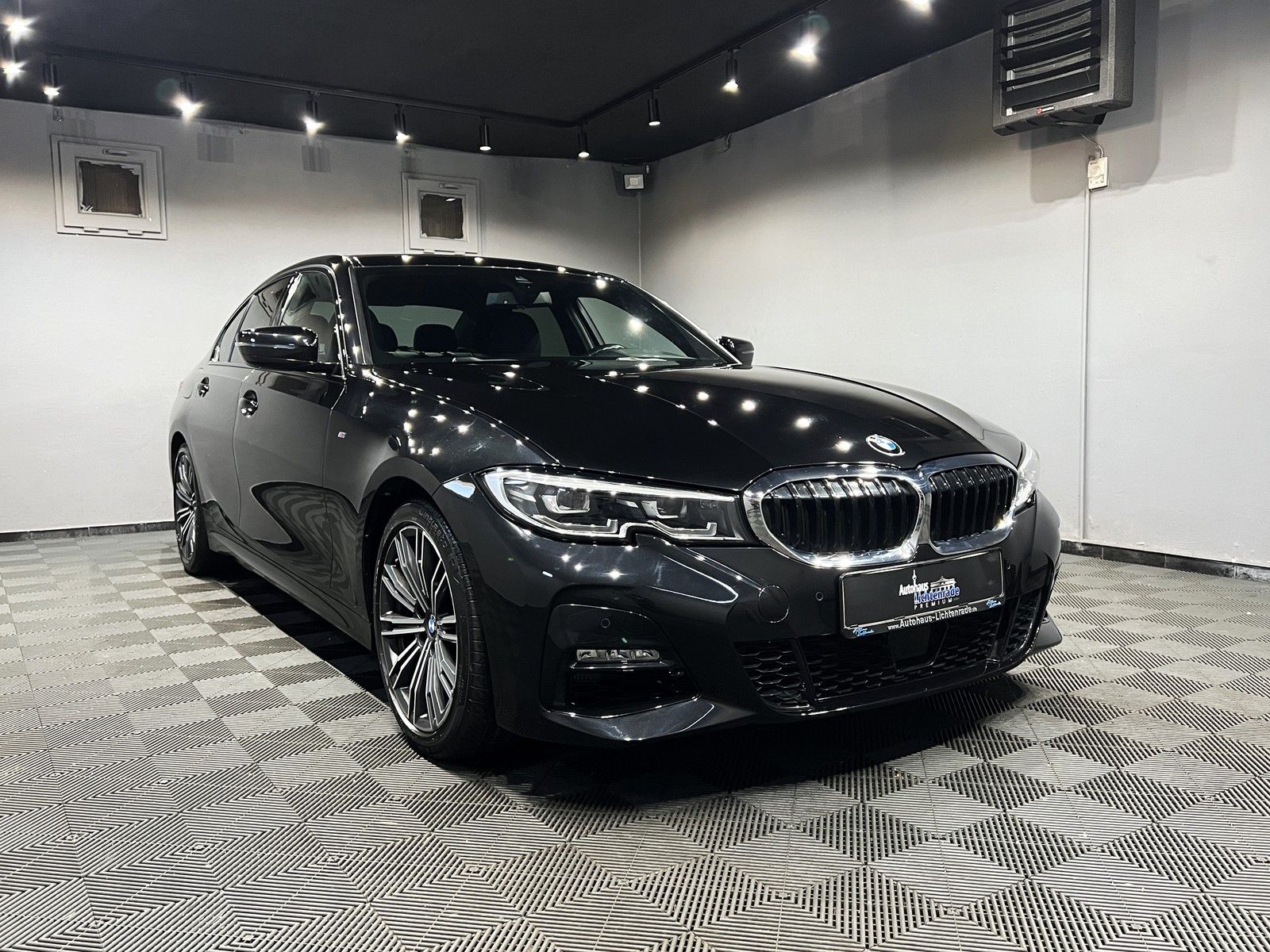 BMW 320 d M Sport|5*JAHRE*GARANTIE|AUTOM|LEDER|HIFI imagem 2