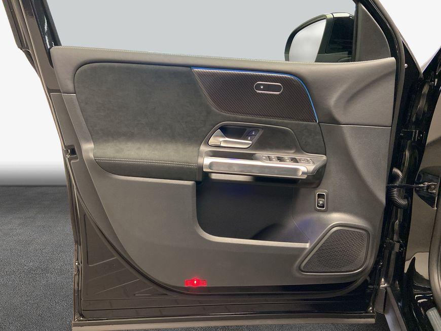 Mercedes-Benz GLB 180