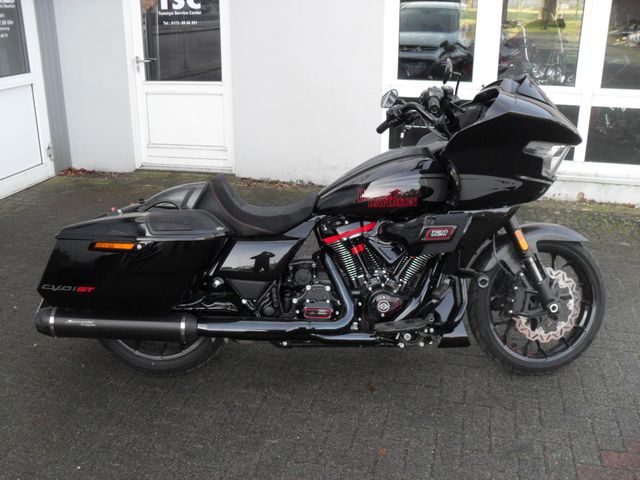 Harley-Davidson Road Glide CVO ST