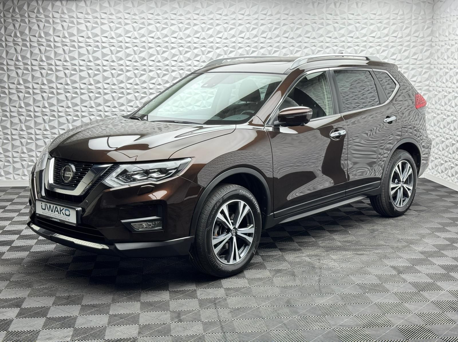 Fahrzeugabbildung Nissan X-Trail 1.3 DIG-T/N-CONNECTA/PANO/AHK/DSG/1.HAND
