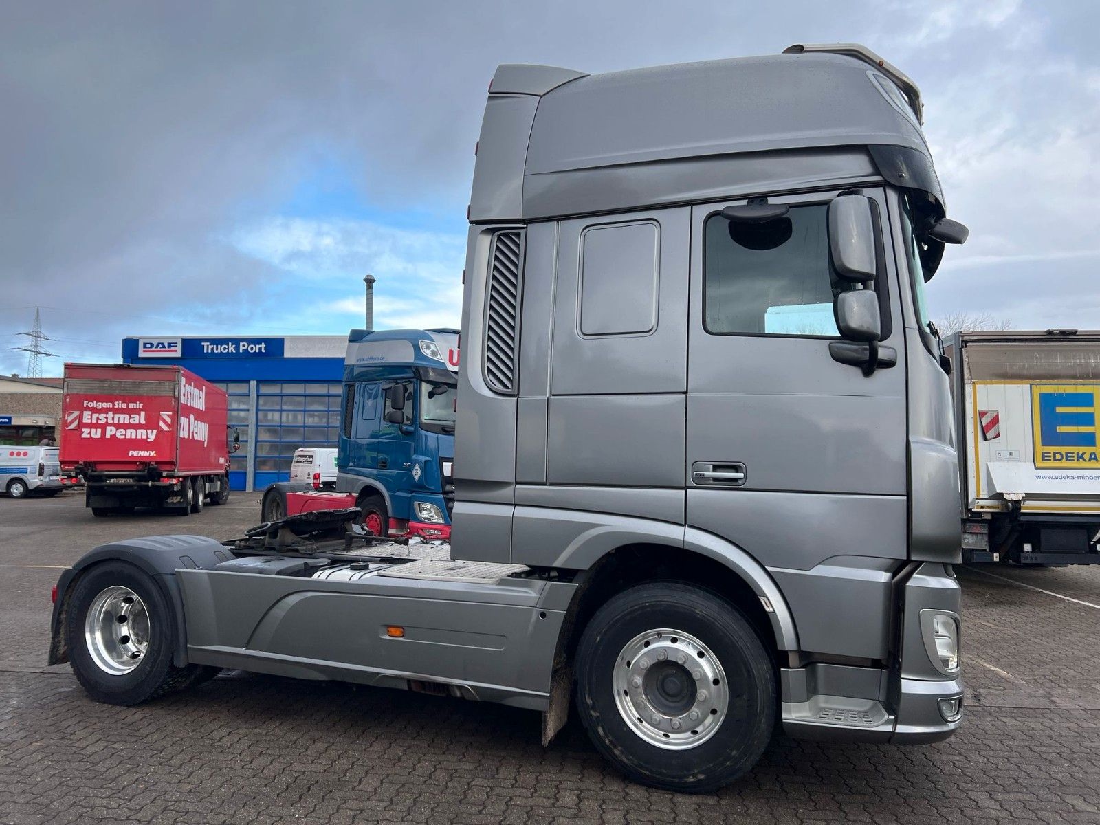 Fahrzeugabbildung DAF XF 480 FT, Intarder, Hydr.