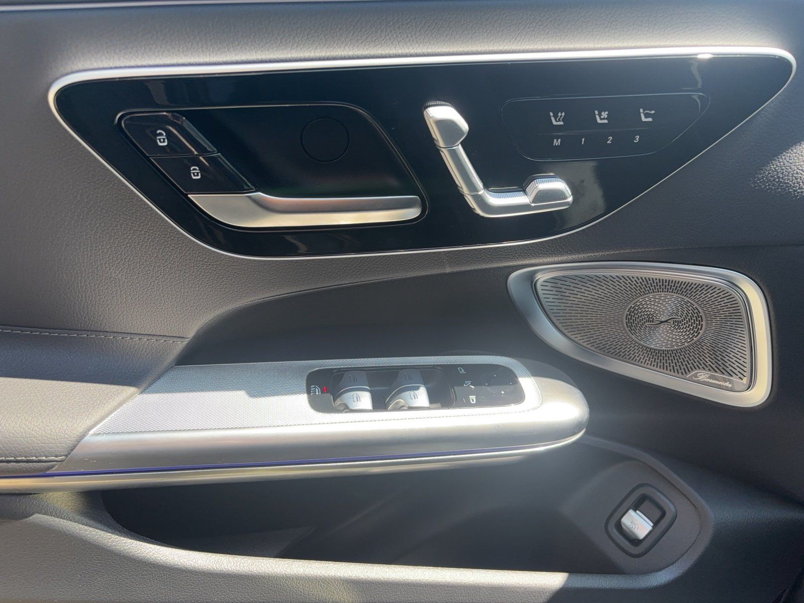 Fahrzeugabbildung Mercedes-Benz CLE 450 4M Cabrio AMG HeadUp BURMESTER 360° DIGL