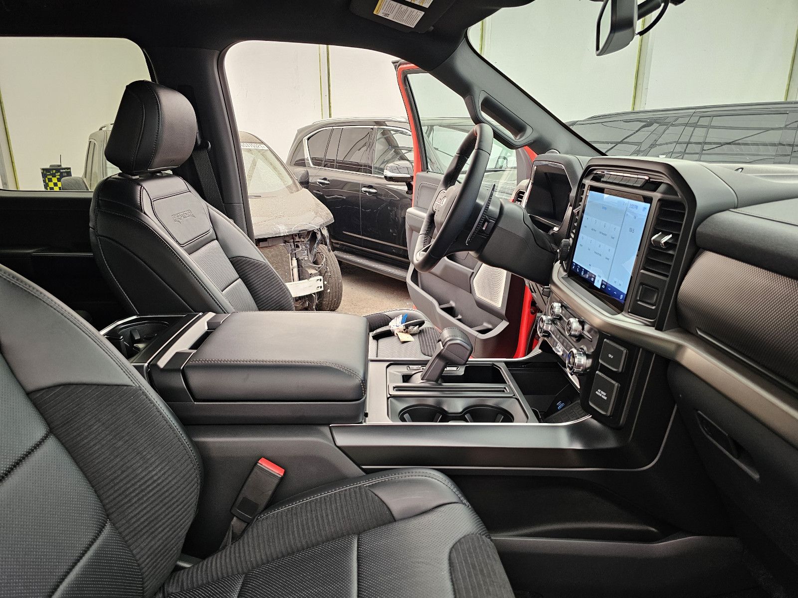 Fahrzeugabbildung Ford F 150 Raptor T1 Price: 67.000 EUR, Stock !