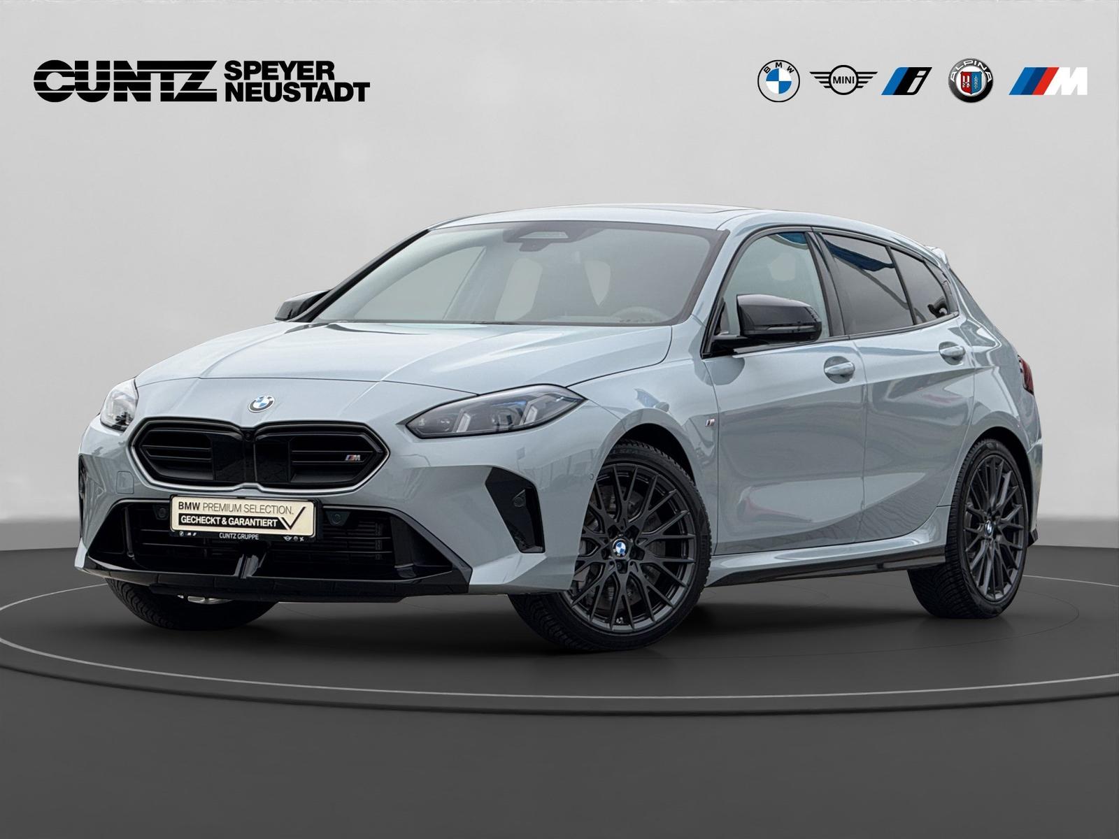 BMW M135 xDrive Harman/Kardon Panorama DrivingAssist