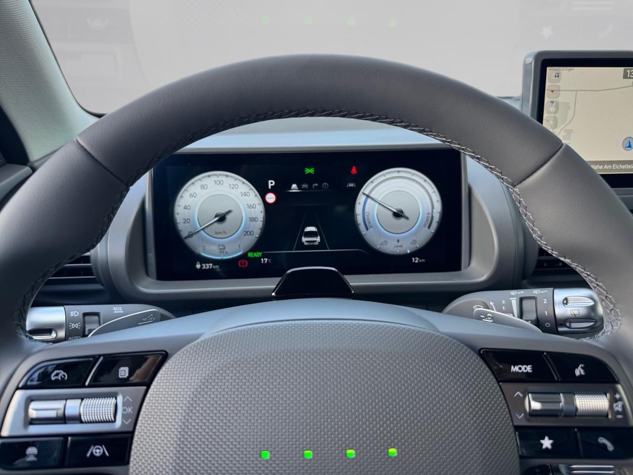 Fahrzeugabbildung Hyundai INSTER LOUNGE SHZ*LHZ*NAVI*CARPLAY*USB*