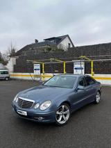 Mercedes-Benz Ich verkaufe meine Auto - Mercedes-Benz 320 mit Anhängerkupplung