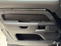 Foto Nummer 13: LAND ROVER Defender