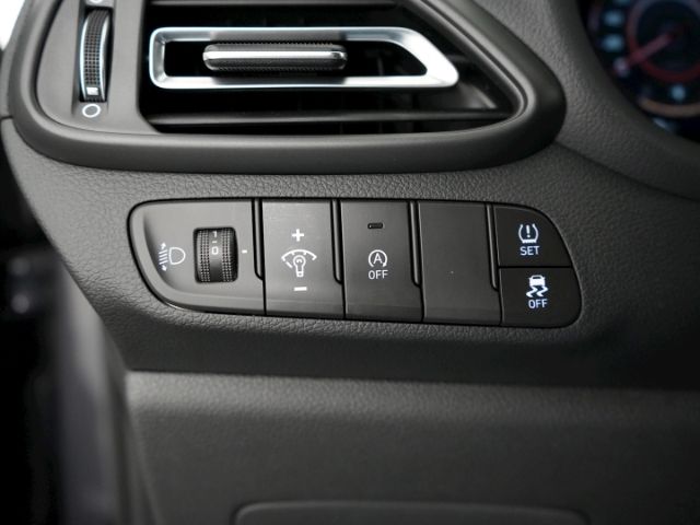 i30cw FACELIFT T-GDI ADVANTAGE PLUS DCT+VOLL LED