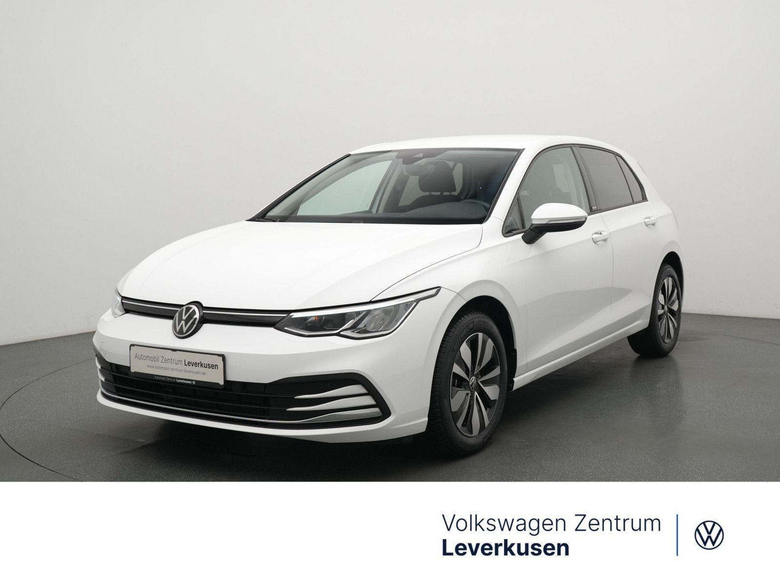 Volkswagen Golf VIII Move DSG NAVI LED SHZ PDC
