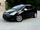 Opel Corsa D Active 1.4 64kW 5-TÜRIG*KLIMA*TÜV* - Opel Corsa: Türig
