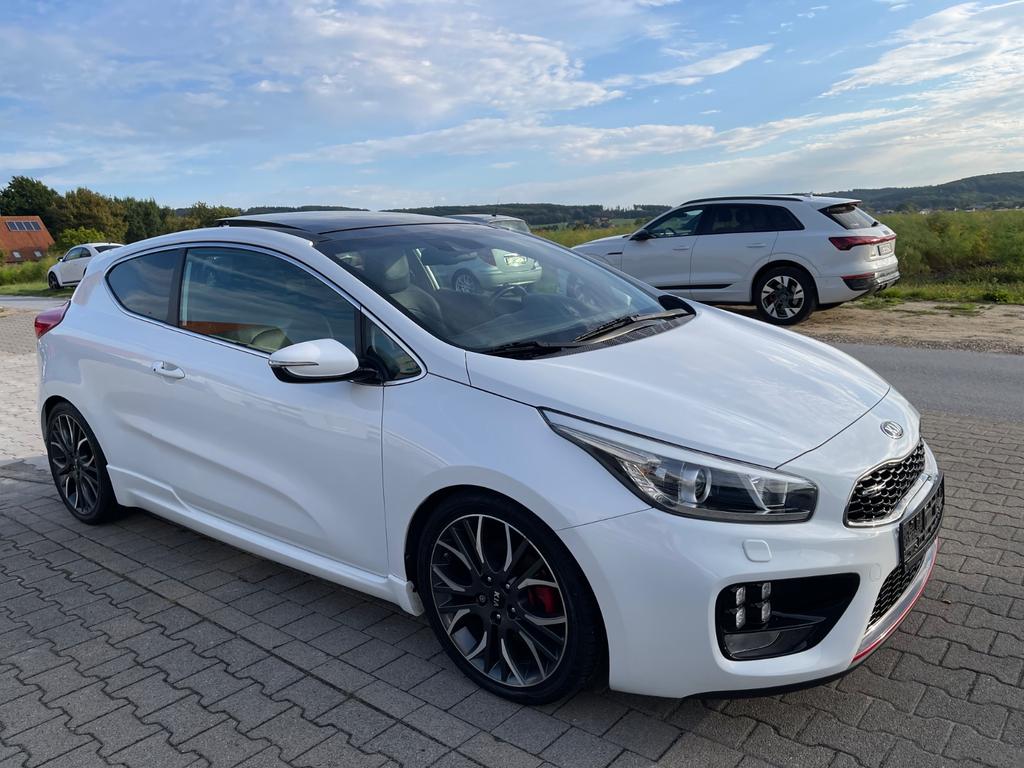 Kia ProCeed