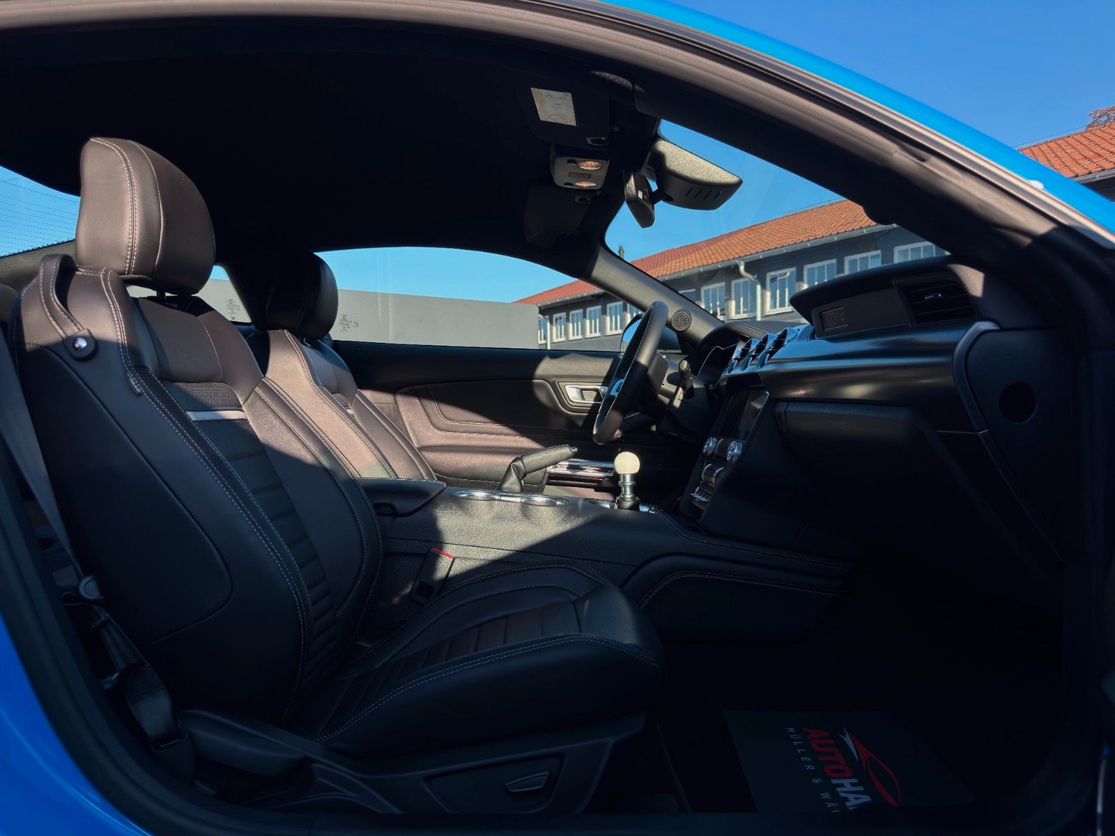 Fahrzeugabbildung Ford Mustang Mach 1 5.0L V8 Fastback Schalter Perfor.