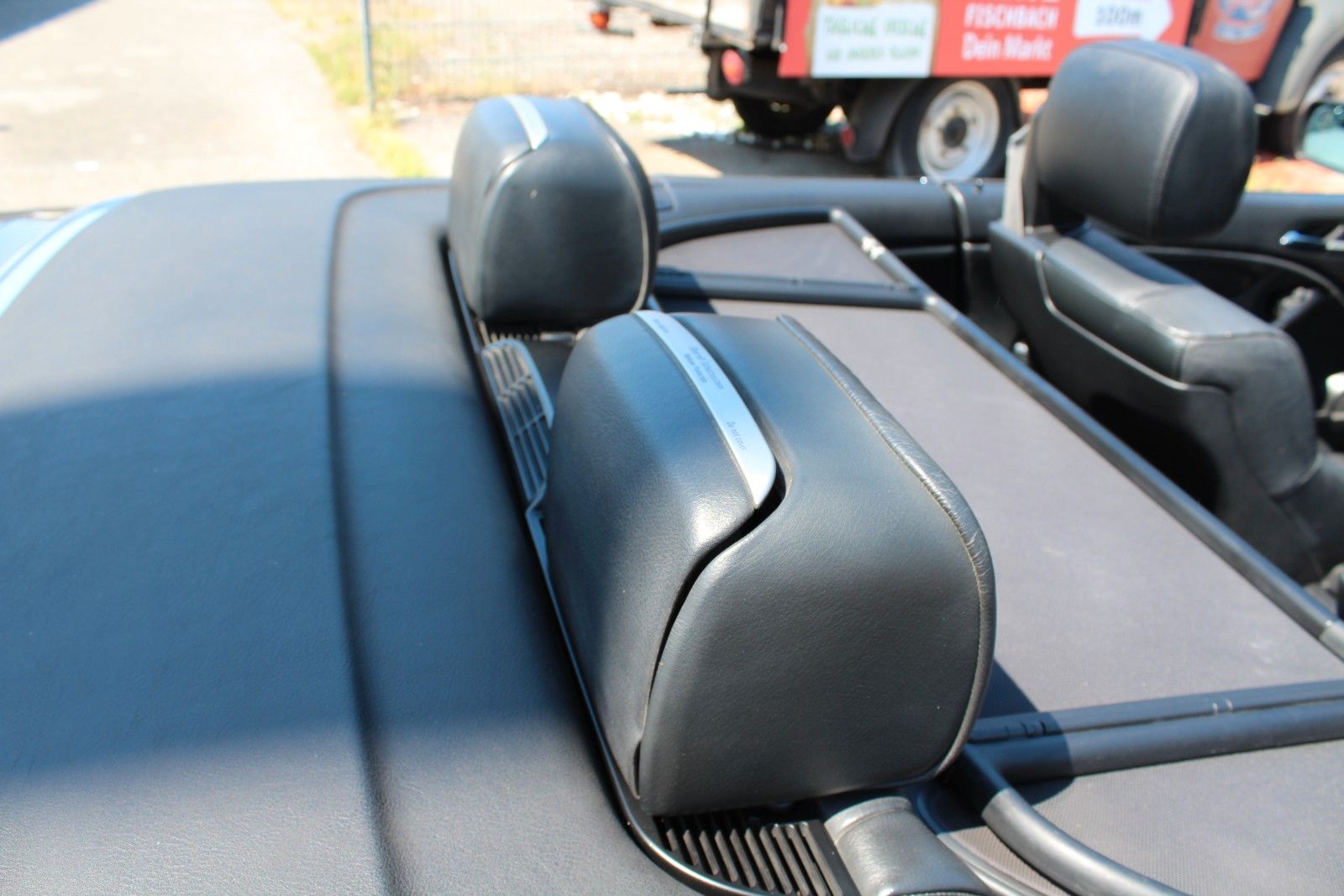 330Ci CABRIO 1. Hand Scheckheft!!