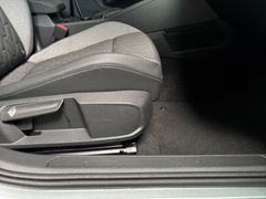 Fahrzeugabbildung Volkswagen Golf VIII Variant 2.0 TDI 110 kW Goal - AHK